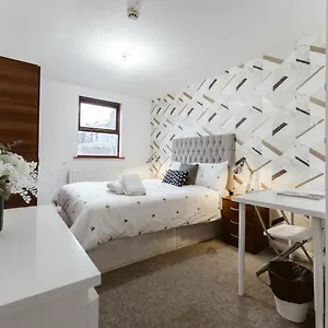 Whitechapel En-suite Beds To Londra